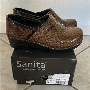 Sanita Brown Leather Clogs